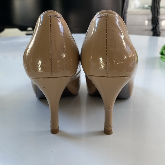 Steve Madden nude colour platform pumps - Picture 3 of 5